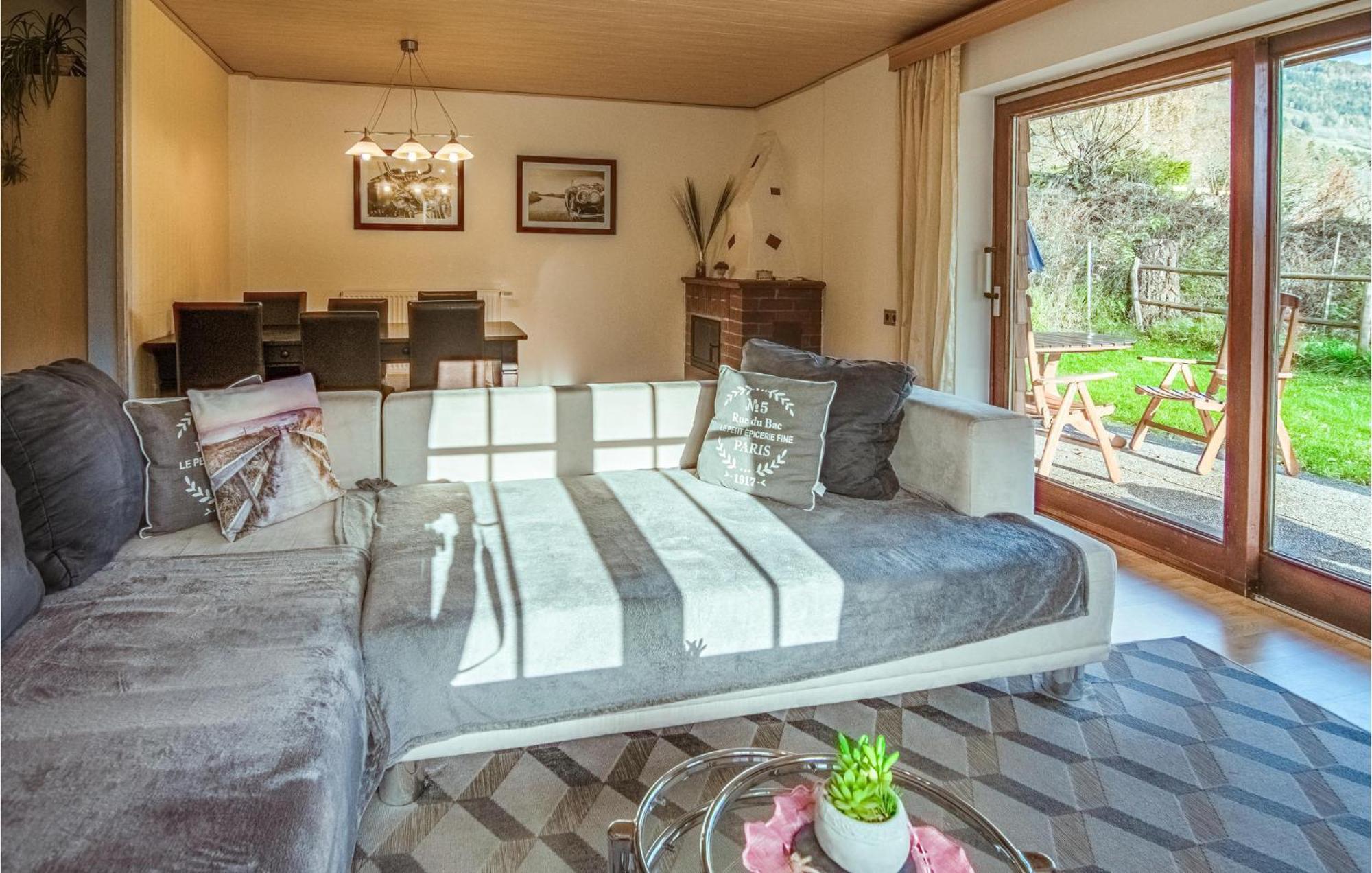 Charmantes Ferienhaus Peterdorf Ngoại thất bức ảnh